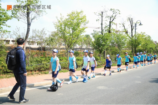 金地商置东部区域第四届夏令营圆满结营咯！